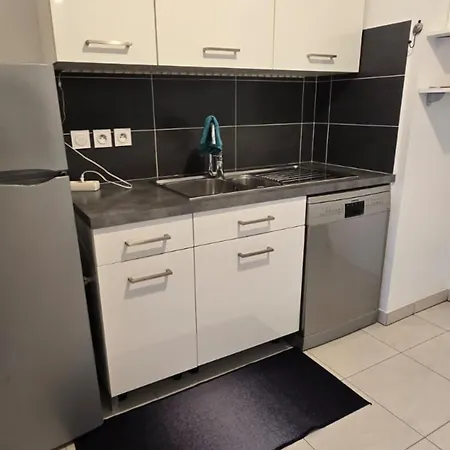 Διαμέρισμα Spacious T3 With Garden In Saint-raphael