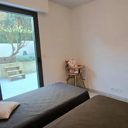 Spacious T3 With Garden In Saint-raphael 公寓 Saint-Raphaël