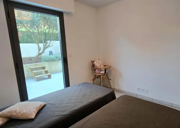 Spacious T3 With Garden In Saint-raphael * Saint-Raphaël